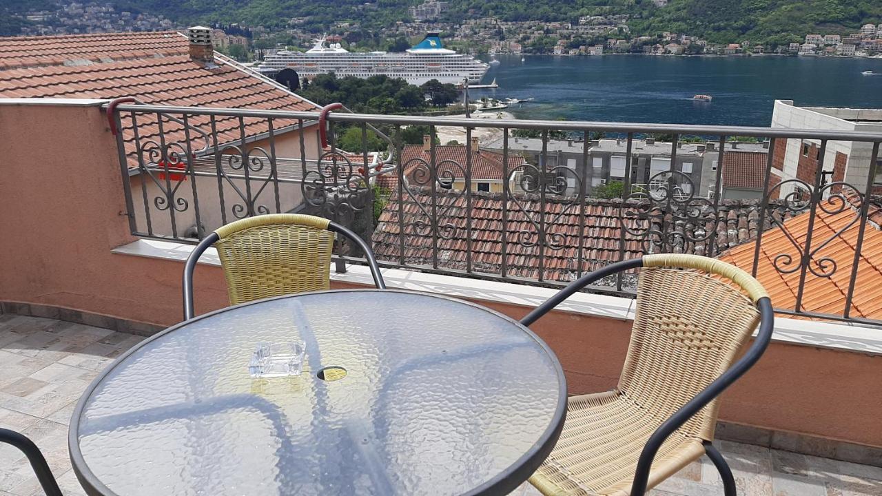 Apartments Krivokapic Kotor Bagian luar foto